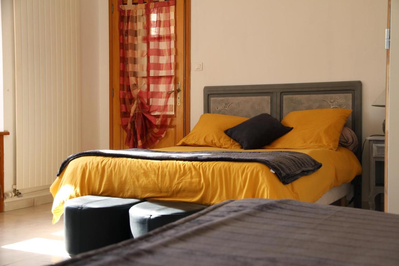 Domaine Des Fees Appartement La Gaubretiere Buitenkant foto